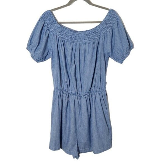 Fashion Nova Short Sleeve Blue and White Stripe Chambray Romper Size Medium NWT