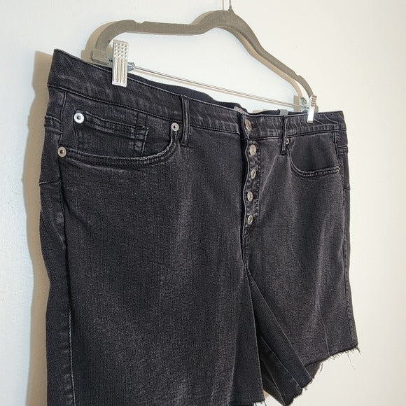 Torrid Black Distressed High Rise Denim Shorts Size 22 NWT