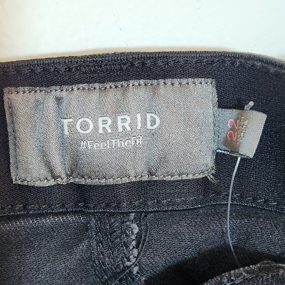 Torrid Black Distressed High Rise Denim Shorts Size 22 NWT