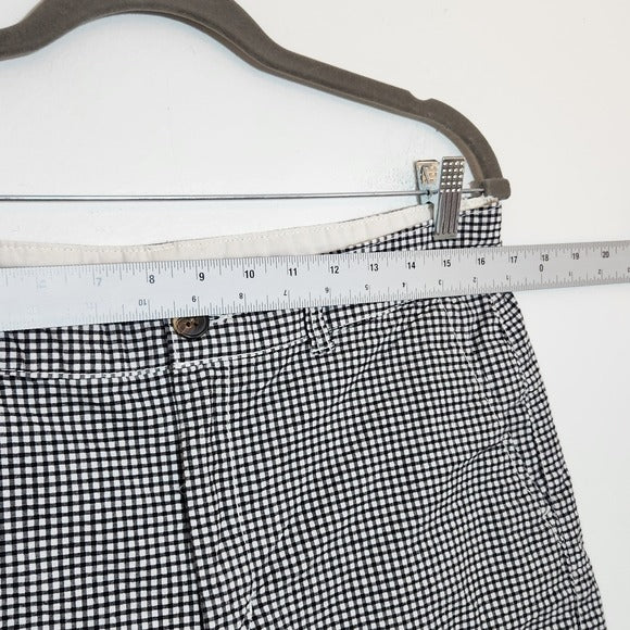 Old Navy Black Gingham Everyday Shorts Size 10