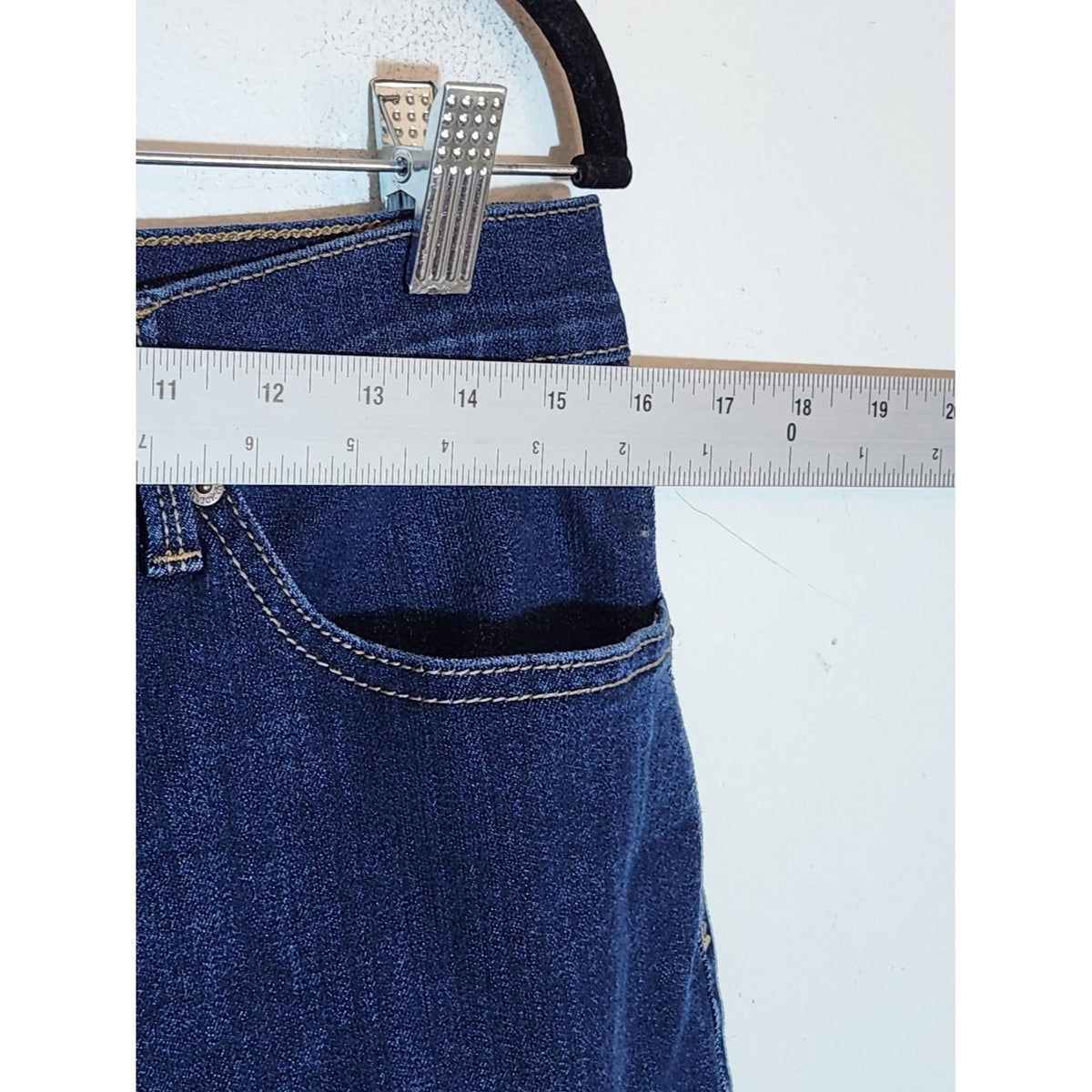 Gloria Vanderbilt Dark Wash Straight Leg Jeans Size 12 Short