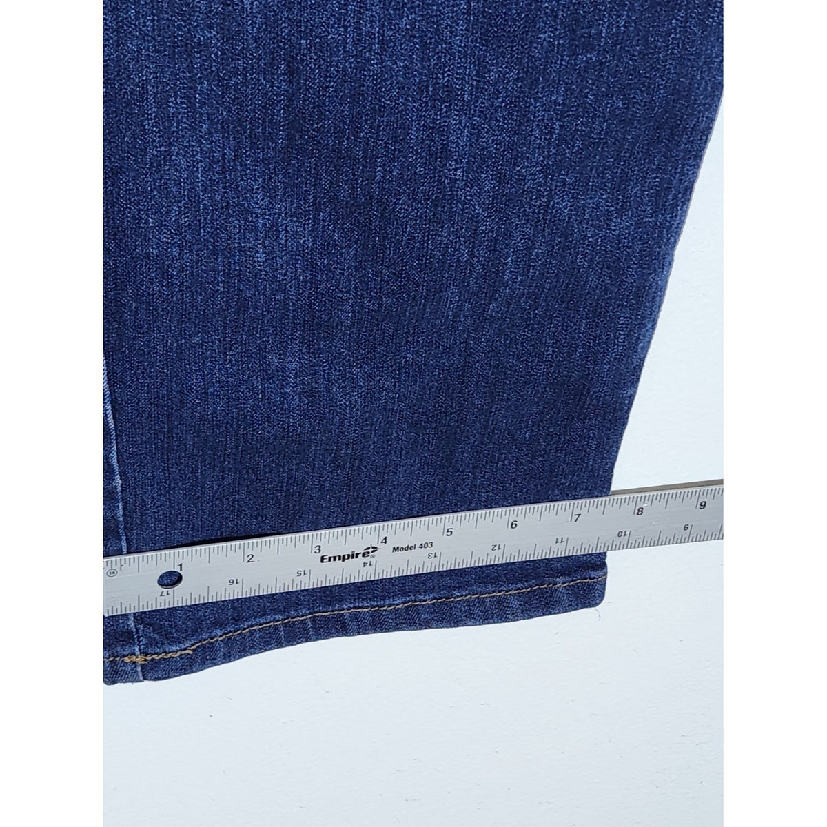 Gloria Vanderbilt Dark Wash Straight Leg Jeans Size 12 Short