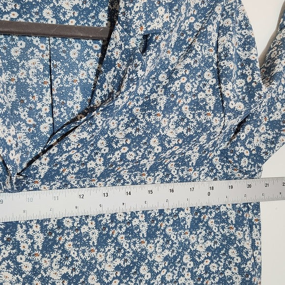 Things Between Blue Floral Button Up Blouse Size Large