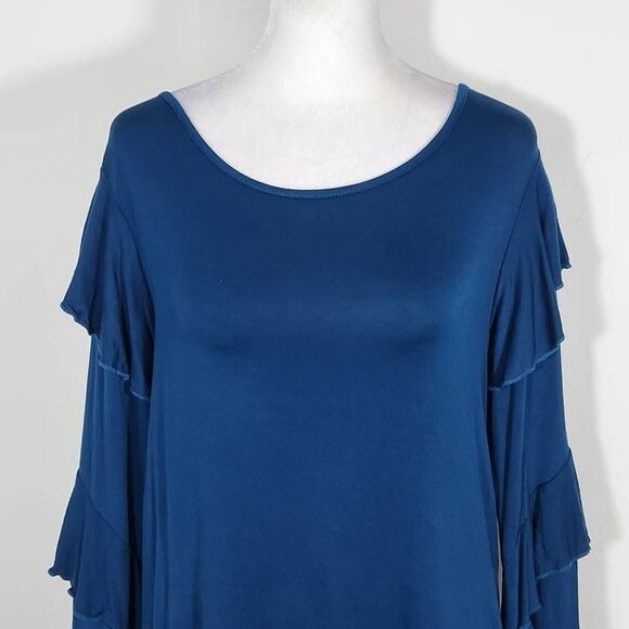 Liz Claiborne Blue Knit Top with Ruffle Sleeves Size Small, New