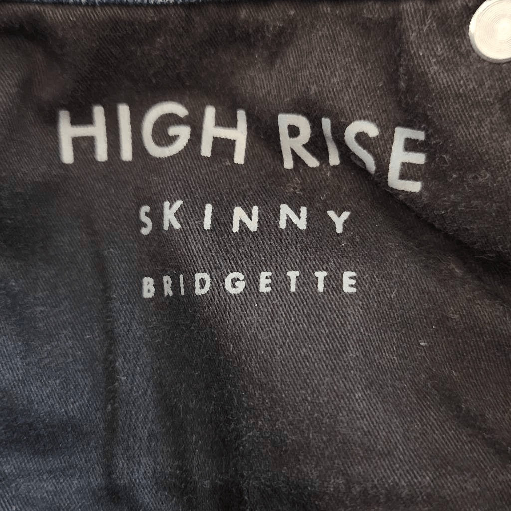 Lucky Brand Skinny Jeans Size 0 Lucky Brand Bridgette Jeans with Silver Detail