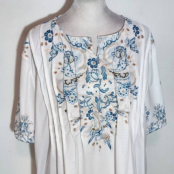Blue and White Boho Print T-Shirt with Half-Button Style NWOT Size 4XL