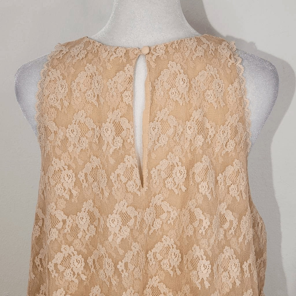 Anthropologie Peach Ruffled Layer Lace Sleeveless Top Size 12 Coquette Lace Top