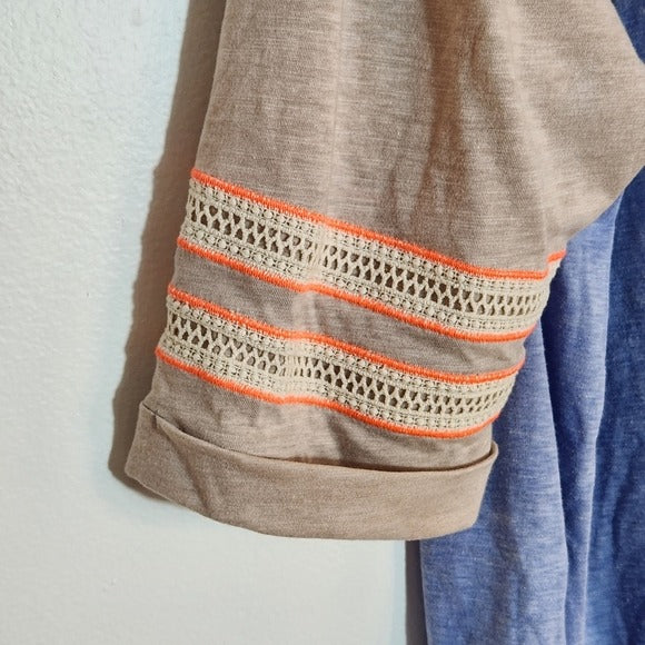 Easel Periwinkle Blue Raglan Tee Size Large