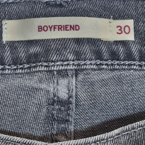 Levi’s Gray Washed Cropped Boyfriend Jeans Size 30