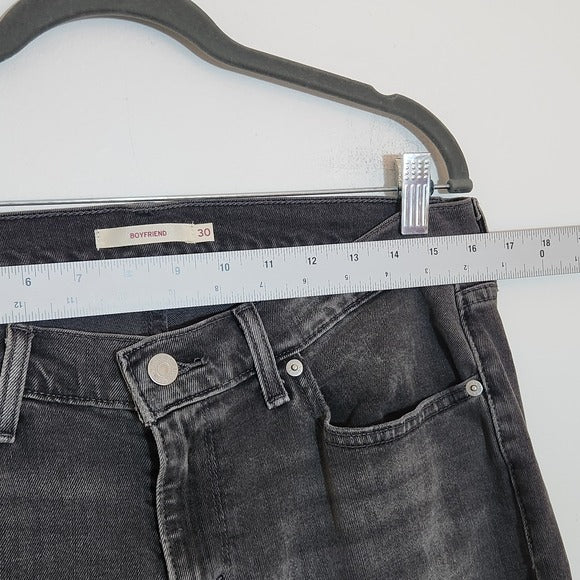 Levi’s Gray Washed Cropped Boyfriend Jeans Size 30