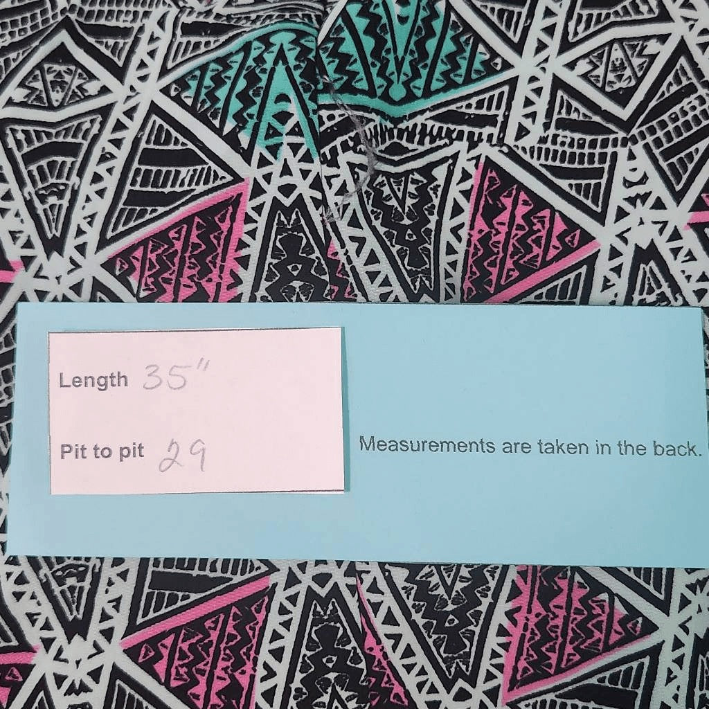 LuLaRoe Green and Pink Geometric Print Kimono Size Large LuLaRoe Colorful Kimono