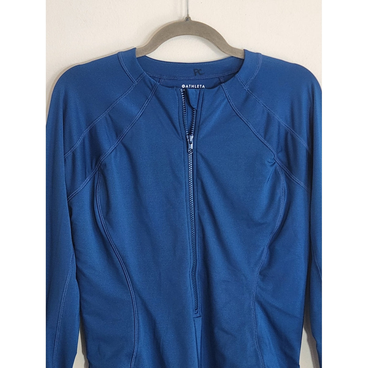 Athleta Blue Long Sleeve One Piece Swimwear Rash Guard Size Large