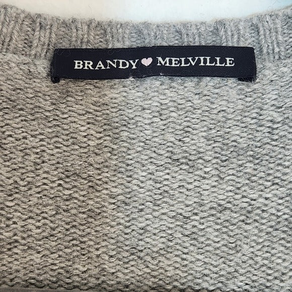 Brandy Melville V-Neck Gray Cropped Fuzzy Knit Sweater One Size