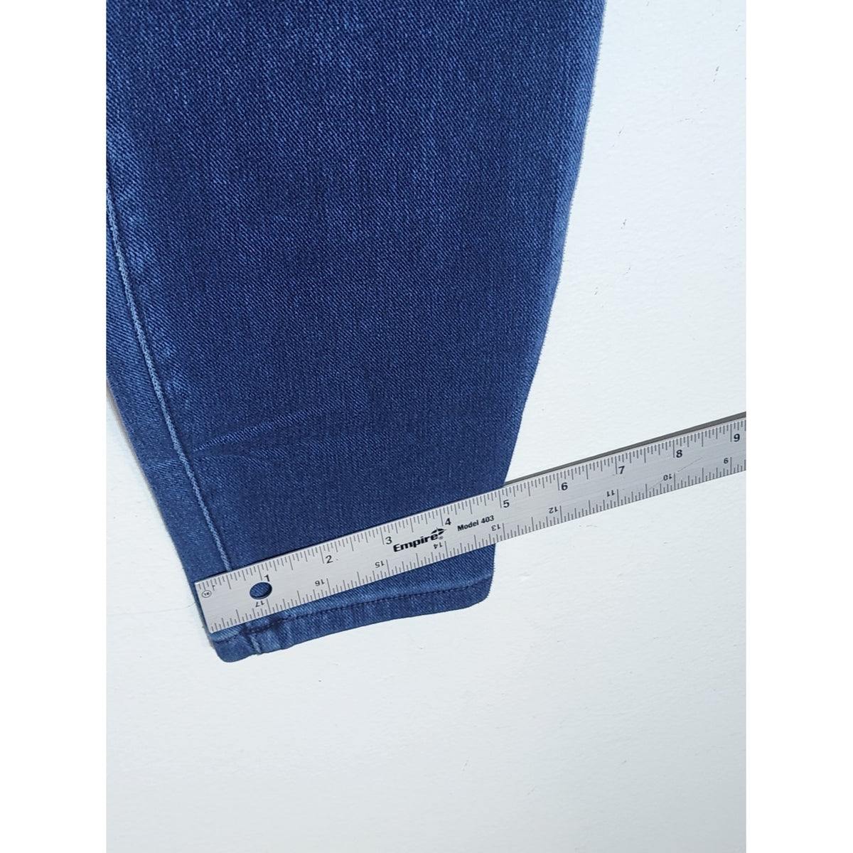 Time and Tru Medium Wash High-Rise Pull-On Stretch Jeggings NWT Size Medium