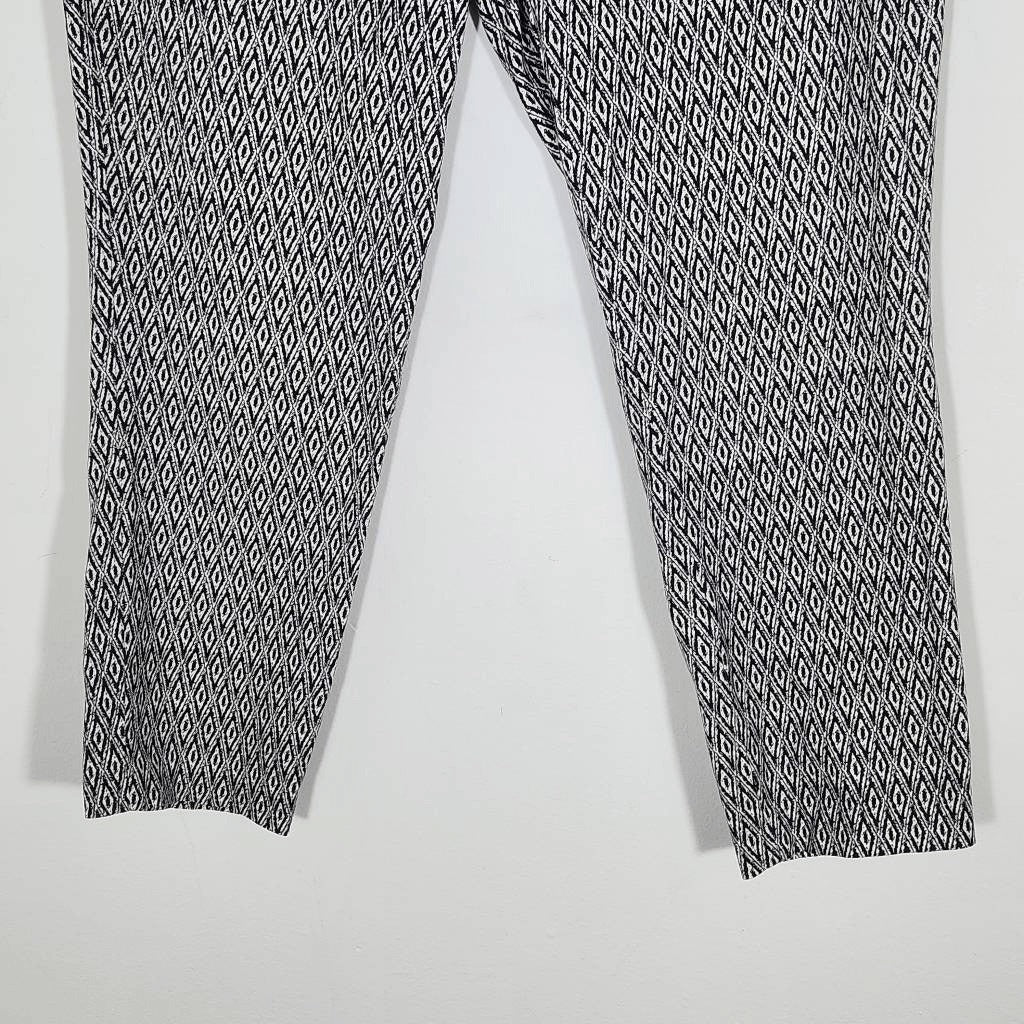Willi Smith Black and White Print Cropped Fitted Pants Size 10 Black Print Pant