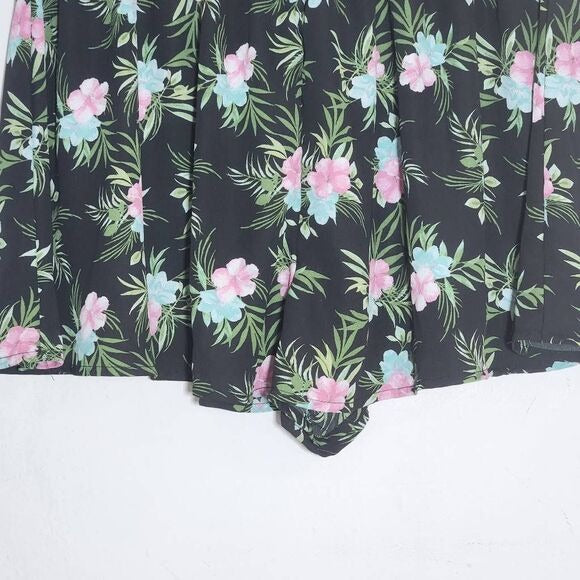 Madden NYC Black and Pink Floral Pull-on Shorts Size Large Tropical Flowy Shorts
