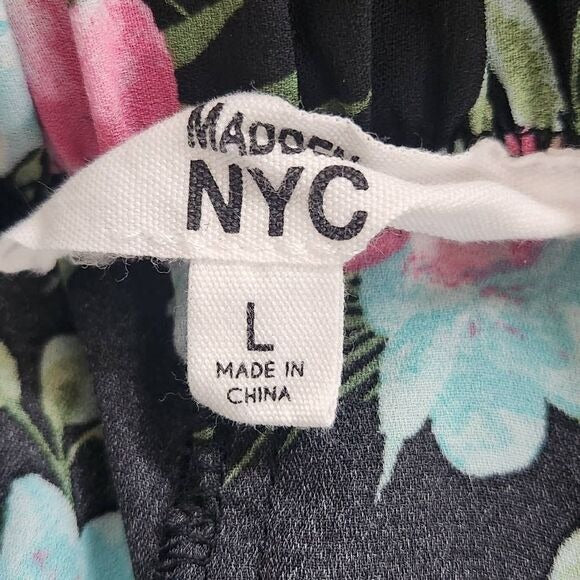 Madden NYC Black and Pink Floral Pull-on Shorts Size Large Tropical Flowy Shorts