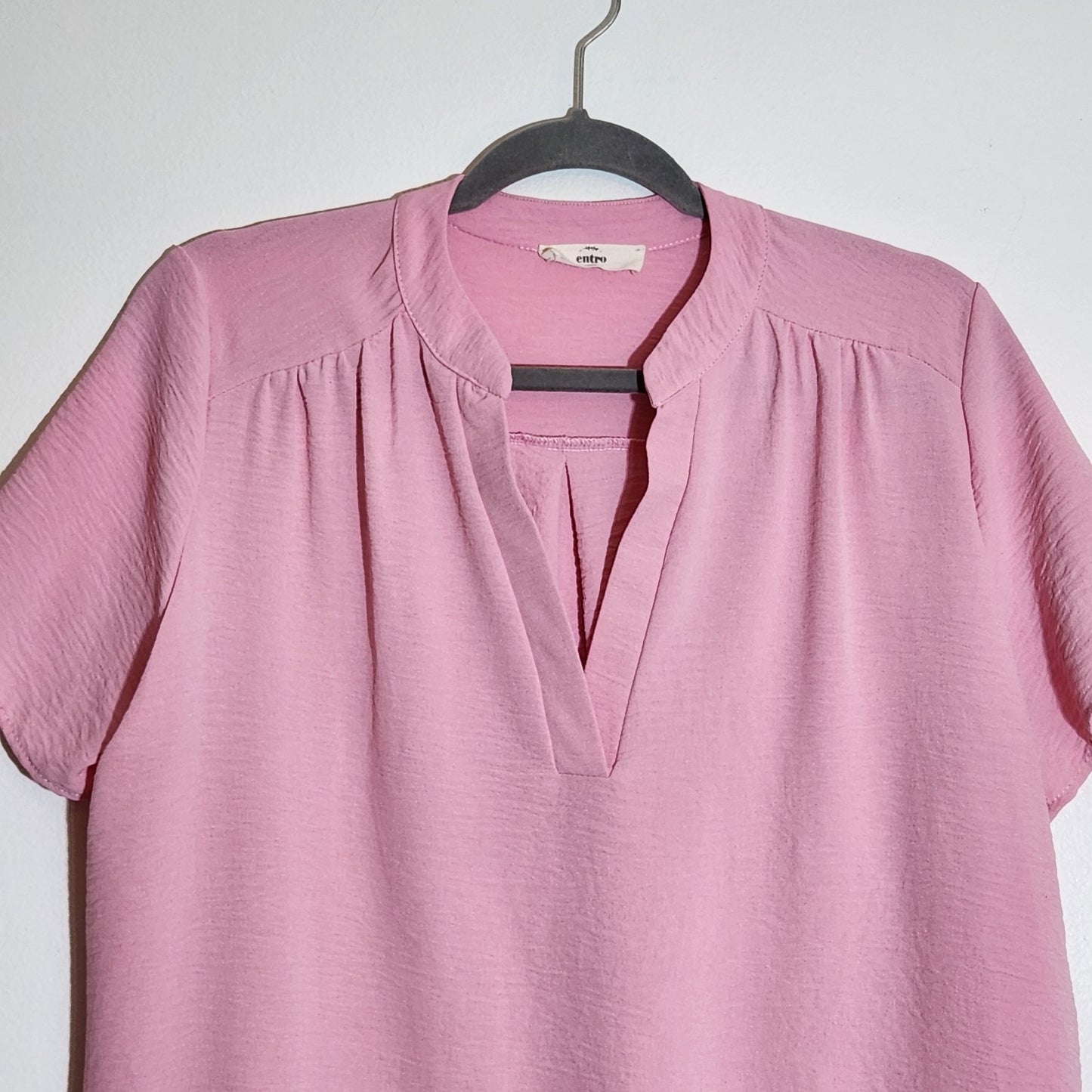 Entro Pink V-Neck Blouse Size Medium