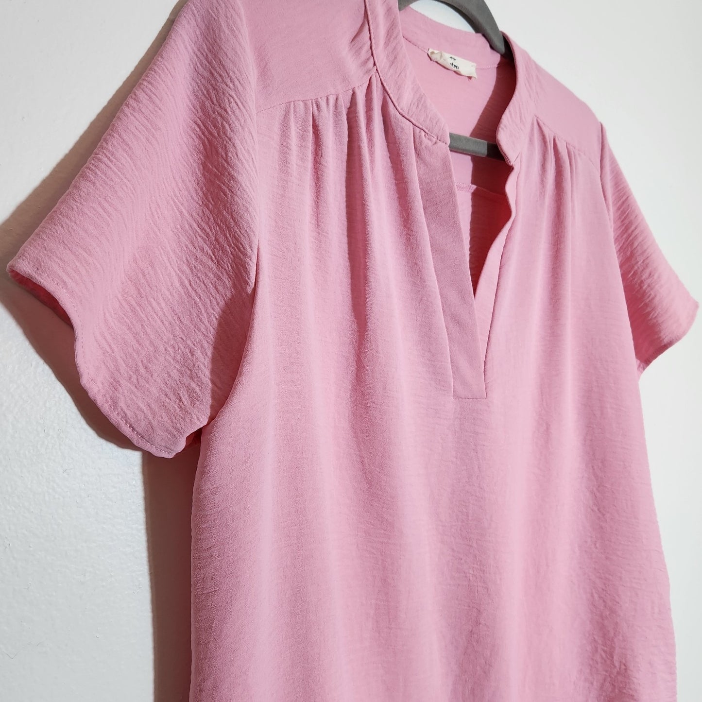 Entro Pink V-Neck Blouse Size Medium
