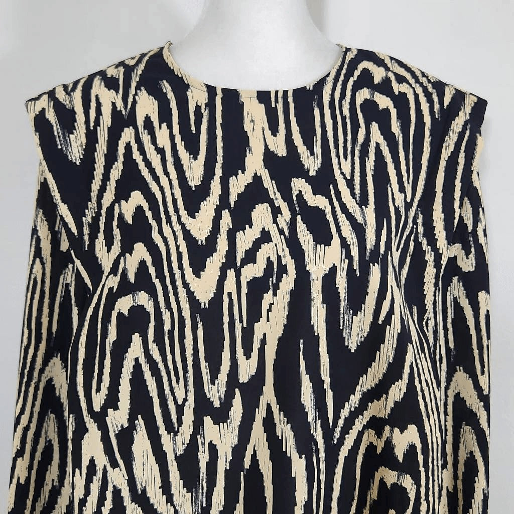 Who What Wear Cream and Black Graphic Print Blouse with Full Sleeves Size Small