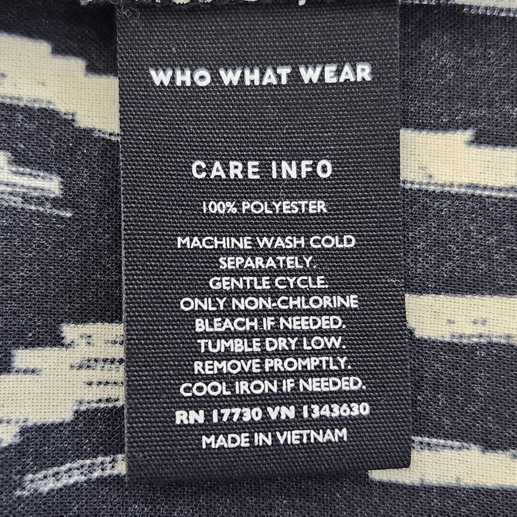 Who What Wear Cream and Black Graphic Print Blouse with Full Sleeves Size Small