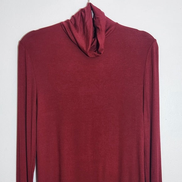 Fabletics Cranberry Red Turtleneck Size Large NWT