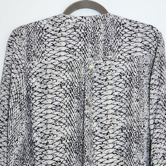 Investments Petites Black Snakeskin Print Blouse Size Petite Large NWT