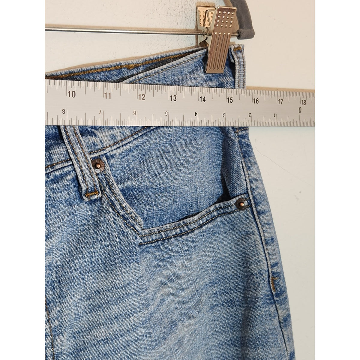 Levi's Blue Denim Bootcut Jeans Faded Distressed Size 32 x 30