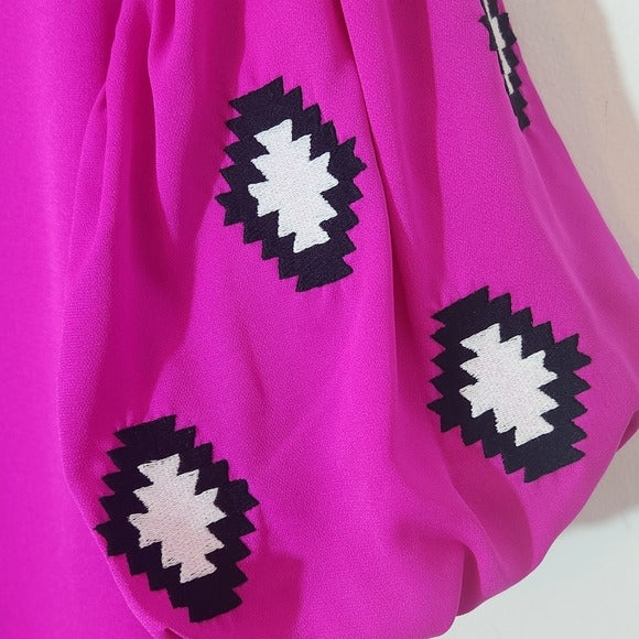TCEC Magenta Mini Shift Dress With Embroidered Puffy Sleeves Size Large
