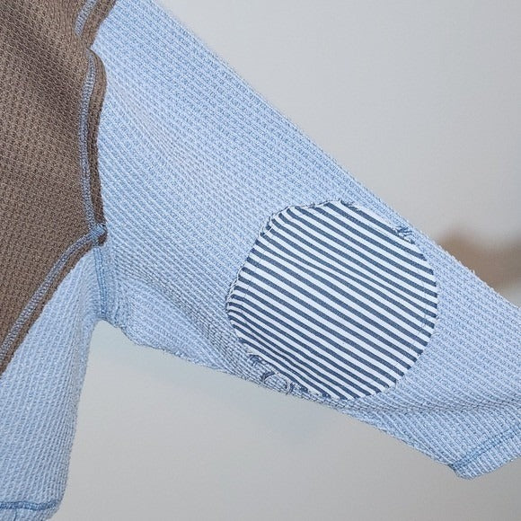 POL Brown and Blue Oversized Distressed Waffle Knit Top Size Large
