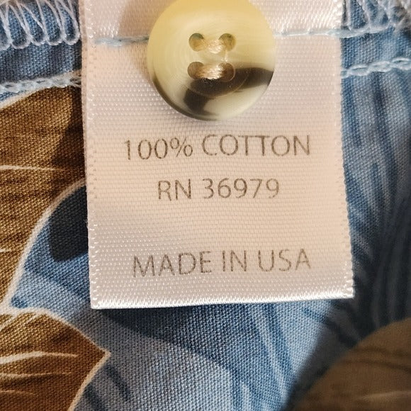 Go Barefoot Light Blue Floral Hawaiian Men's Shirt Size Large Tall