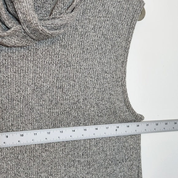 Nally & Millie Heather Gray Ribbed Knit Sweater Vest Hoodie Size XL NWT