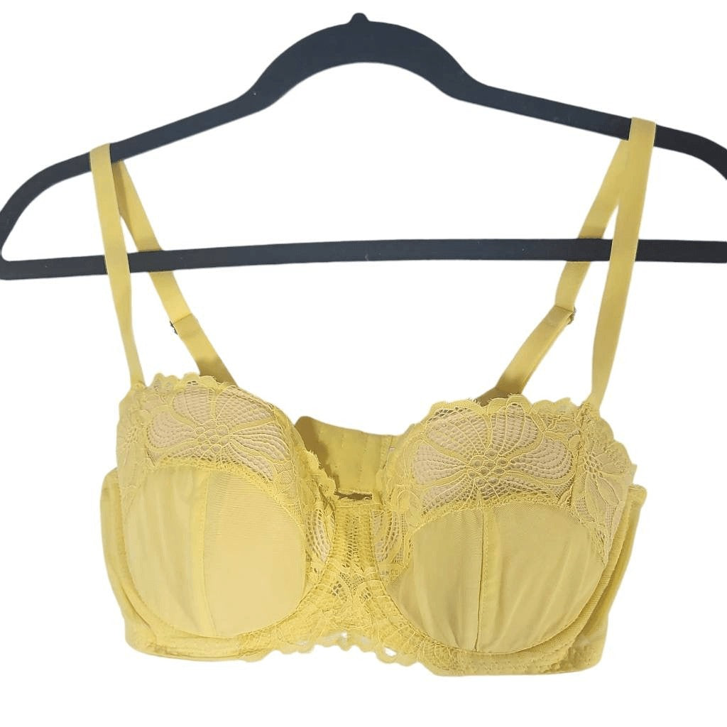 Frederick's of Hollywood Butter Yellow Balconette Bra Size 32D NWT Lingerie Show