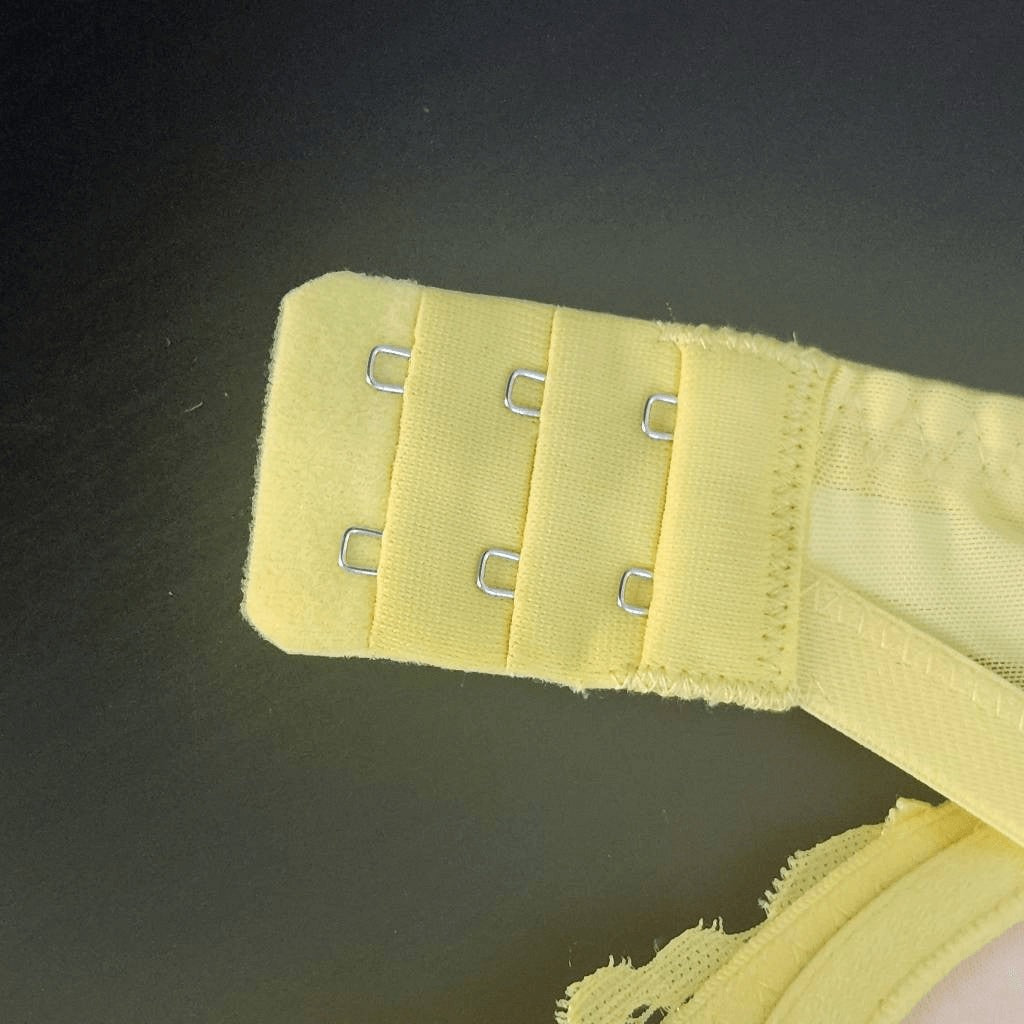 Frederick's of Hollywood Butter Yellow Balconette Bra Size 32D NWT Lingerie Show