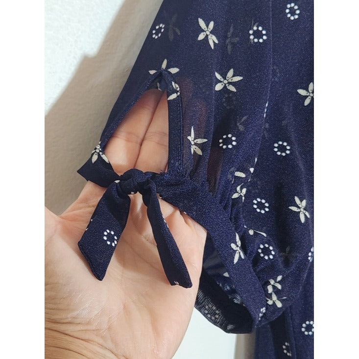 Siren Lily Knee Length Navy and Cream Floral Dress with Tie Sleeves Size 1X