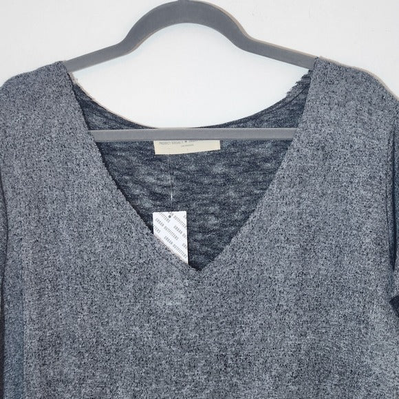 Project Social T Urban Outfitters Gray Textured V-Neck Tee Size Large NWT