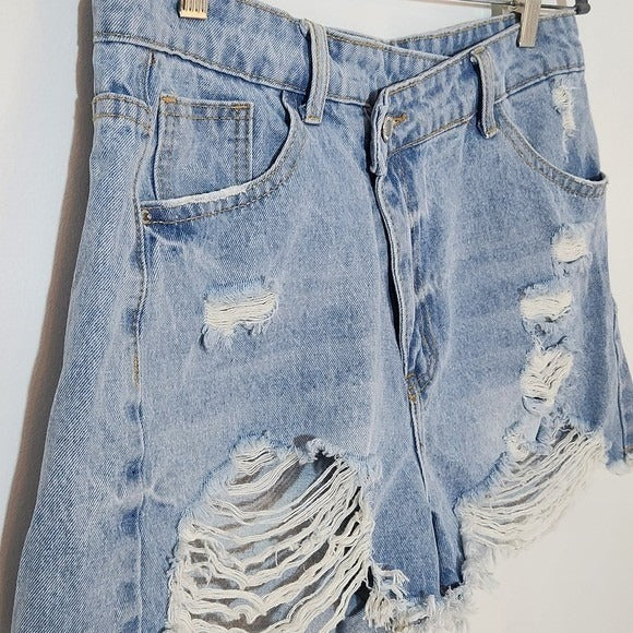 Shein Distressed Women's Jean Shorts NWT Size Large Light Wash Denim Shorts