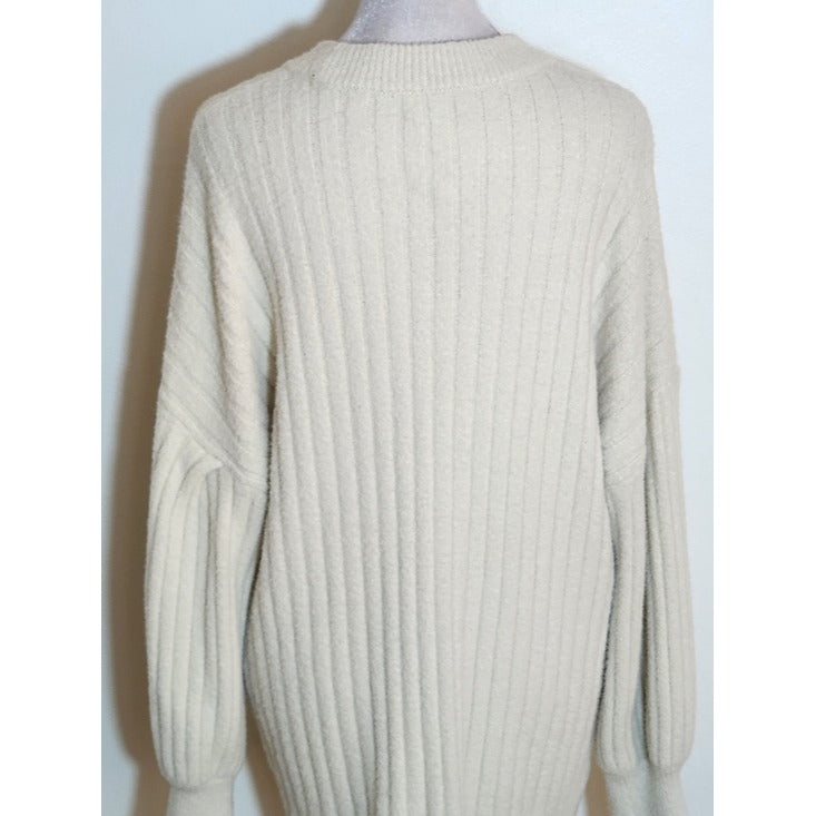 Aerie Cream Ribbed Fuzzy Sweater Size Medium