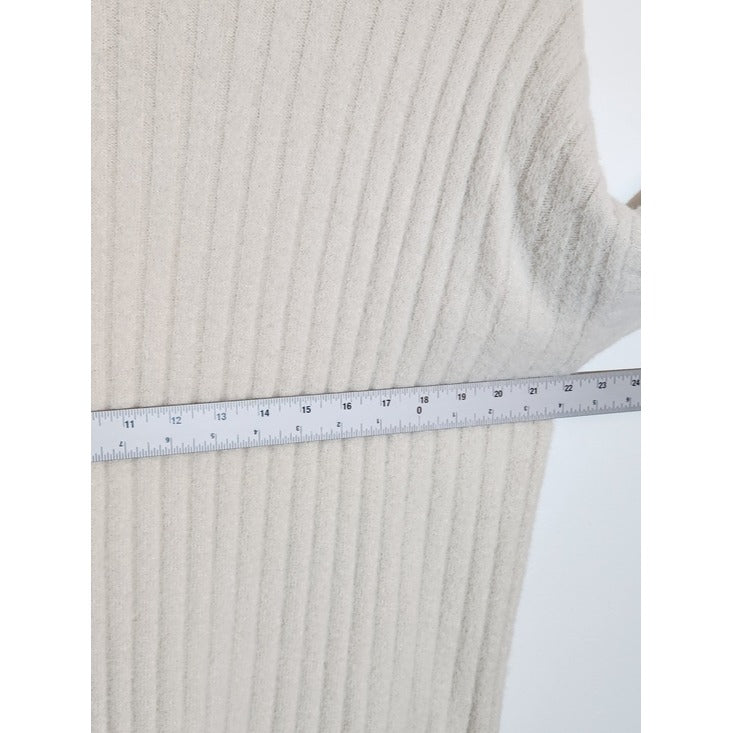 Aerie Cream Ribbed Fuzzy Sweater Size Medium