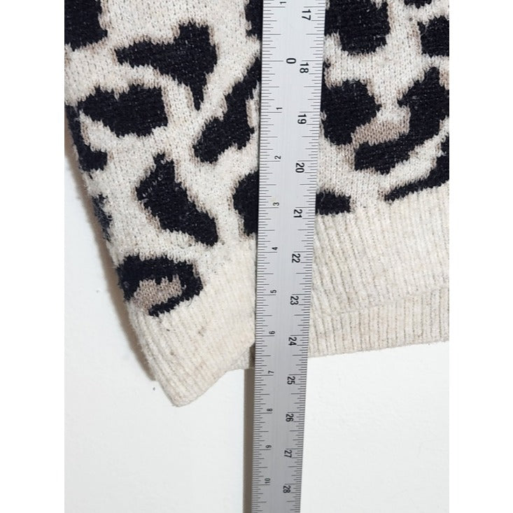 Vince Camuto Womens Cream Leopard Print Fuzzy Sweater Size Medium