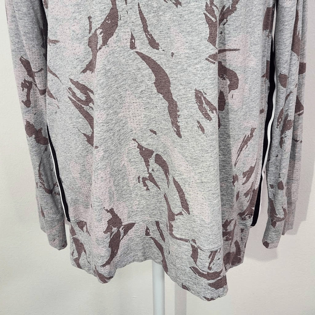 Calvin Klein Gray Athletic Tee Size Medium Gray and Pink Print Long Sleeve Tee