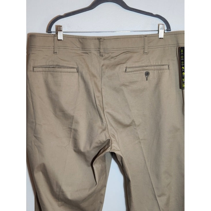 Lee Khaki Extreme Motion MVP Straight Leg Chino Pants Size 46 X 32 NWT Flaw