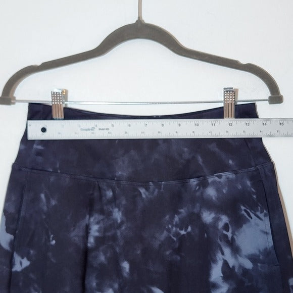Santiny Black and Gray Print Athletic Skort Size Medium NWT