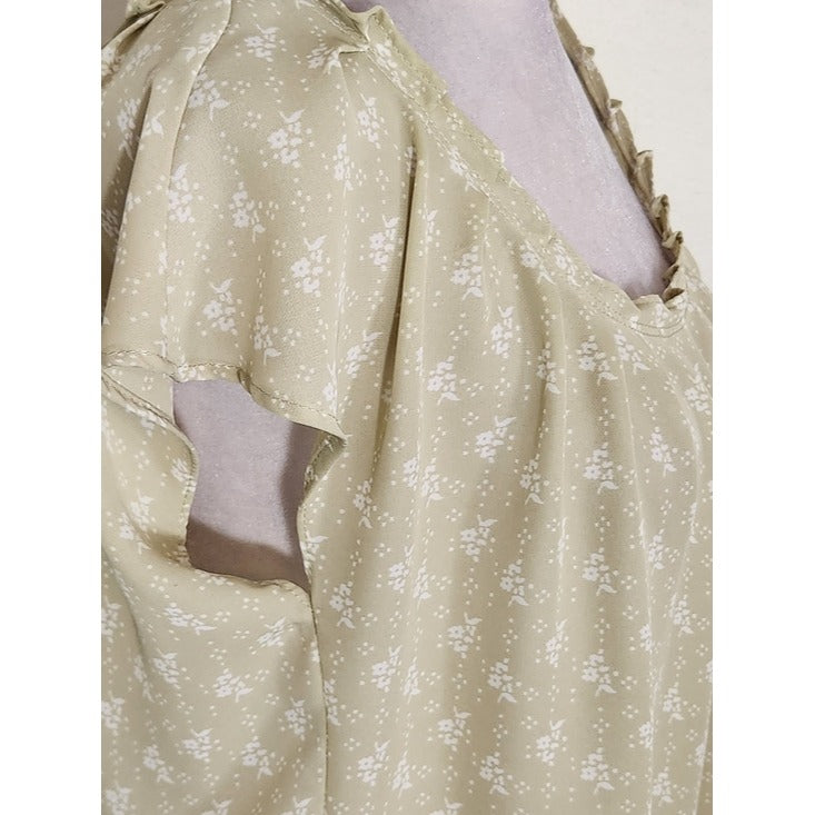 Lauren Conrad Pale Sage Green and White Floral Print Blouse Size Small