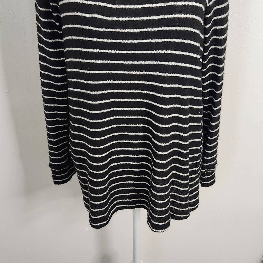 Everleigh Black Stripe Turtleneck Sweater NWT Size XS Soft Striped Sweater
