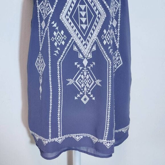 Blu Pepper Slate Blue and White Embroidered Tank Top Size Large Boho Tank Top