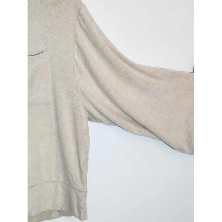 Lulus Oatmeal Cropped Pullover Size Medium NWT