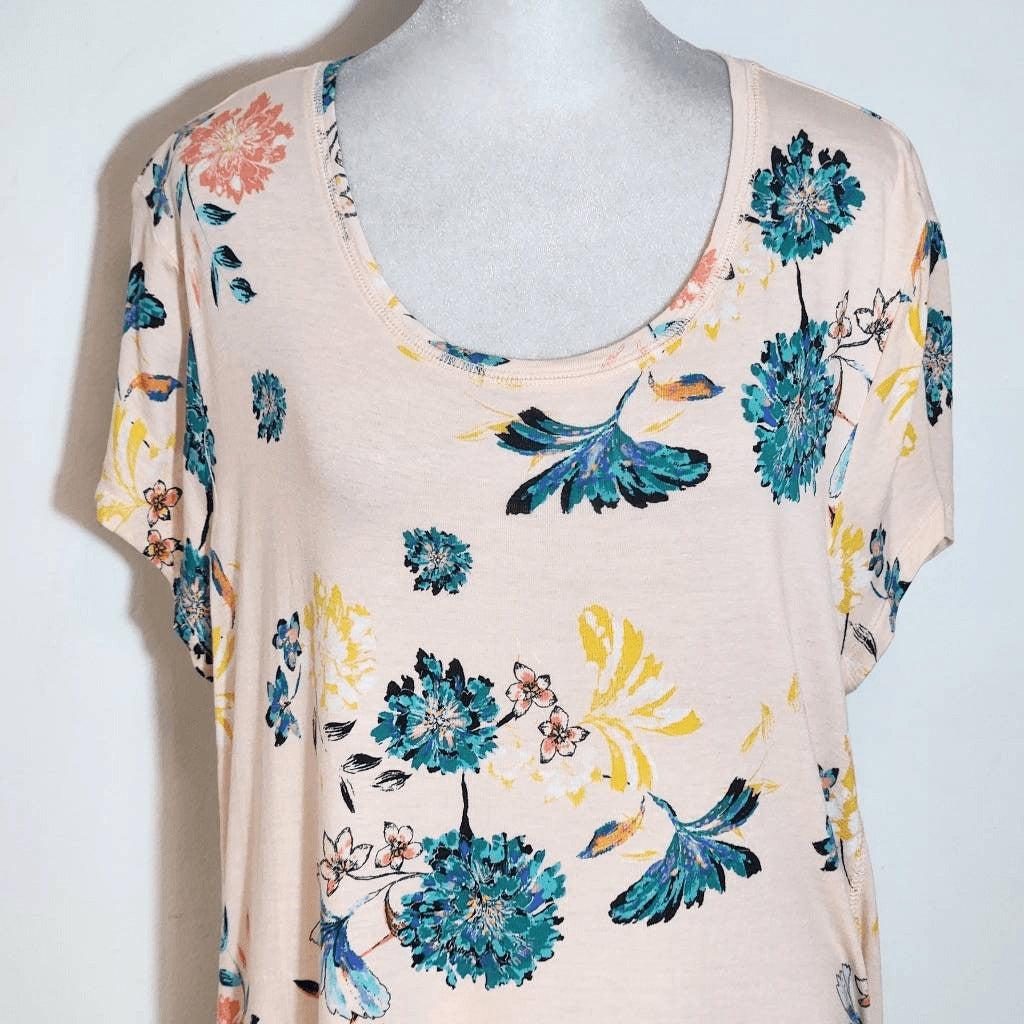 Style & Co. Pink Floral Short-Sleeve Tee with Handkerchief Hem Size Large