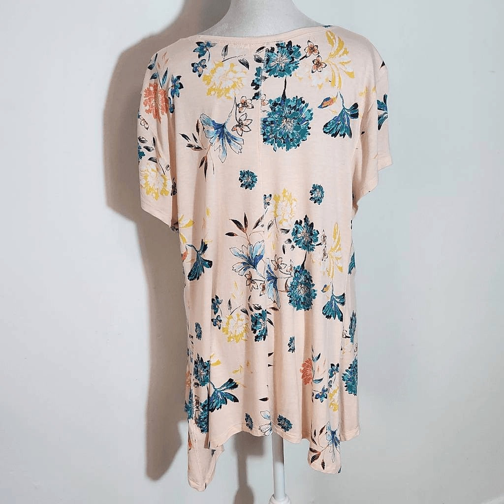 Style & Co. Pink Floral Short-Sleeve Tee with Handkerchief Hem Size Large