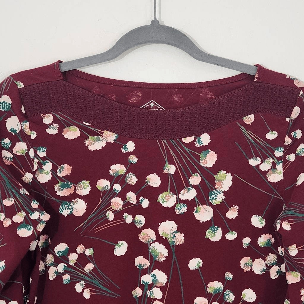 St. John's Bay Oxblood Floral Tee Size Small Burgundy Floral Top Floral T-Shirt